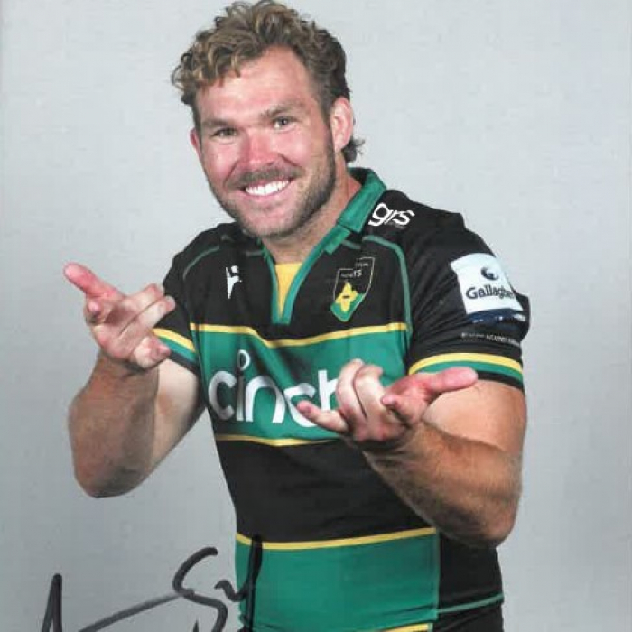 24/25 Signed Headshot - Angus Scott-Young